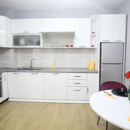 Apartment Muret Mistike *